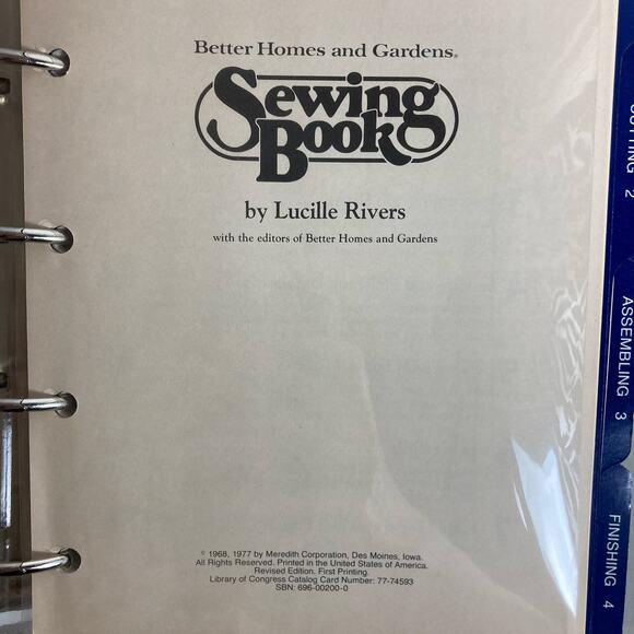 VTG Better Homes & Gardens Sewing Book - Picture 3 of 6